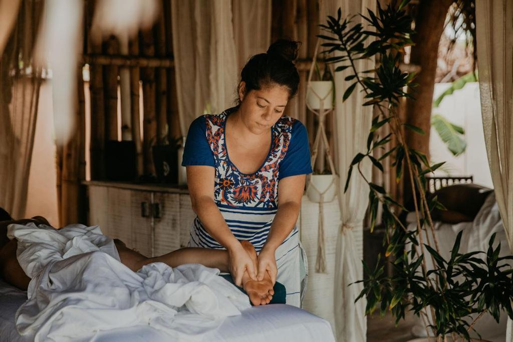 Sansara Surf Yoga & Resort Камбутал Екстериор снимка