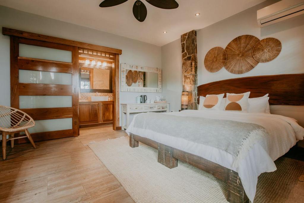 Sansara Surf Yoga & Resort Камбутал Екстериор снимка