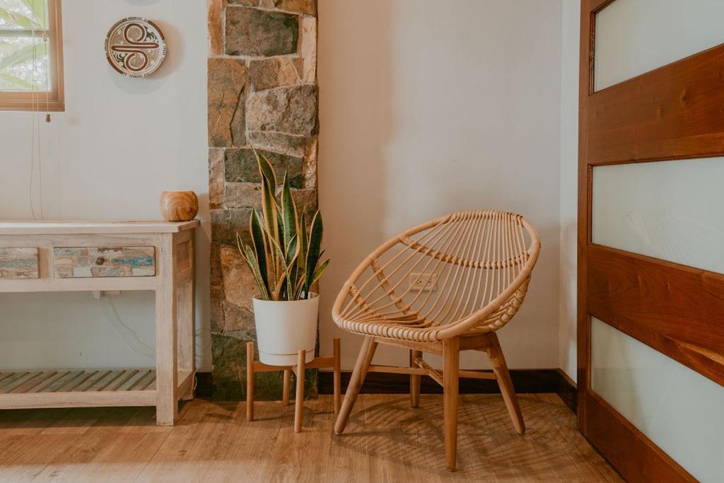Sansara Surf Yoga & Resort Камбутал Екстериор снимка