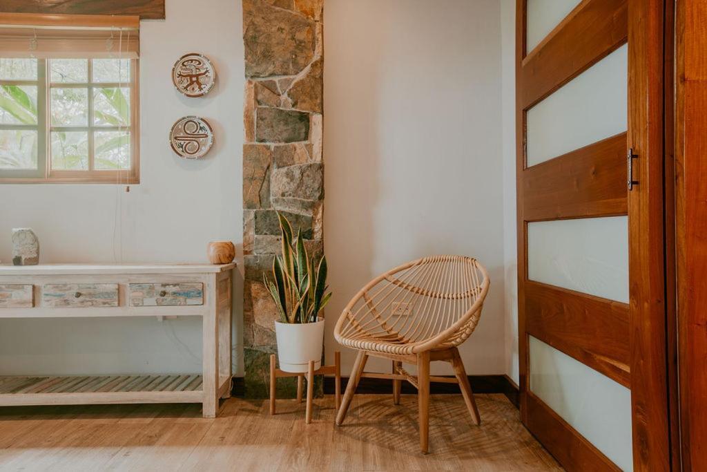 Sansara Surf Yoga & Resort Камбутал Екстериор снимка